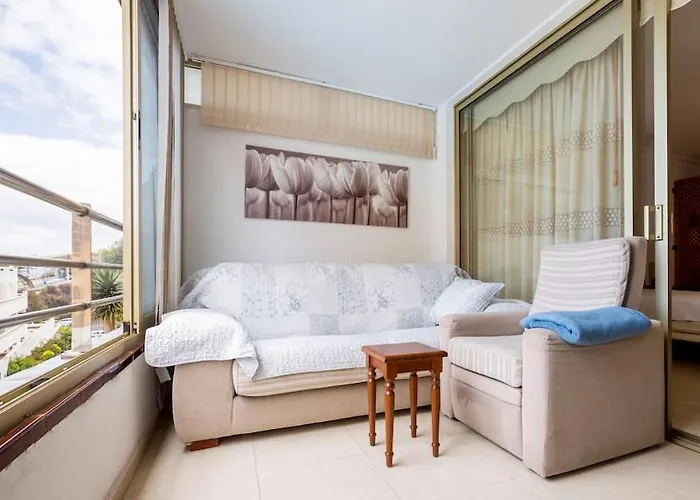 First Line Apartamento *