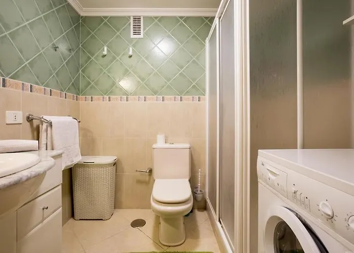 Apartament First Line