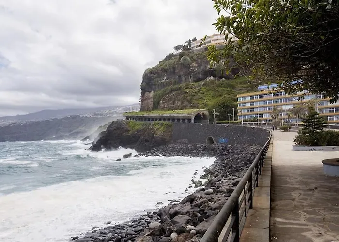 First Line アパート *